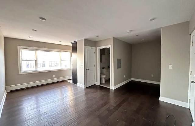 Photo of 2500 JOHN F KENNEDY BLVD