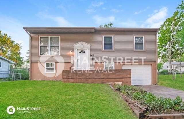 909 North Yuma Avenue