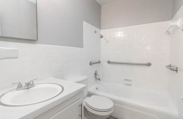 Remodeled units AVAILABLE NOW! Leasing fast!!!