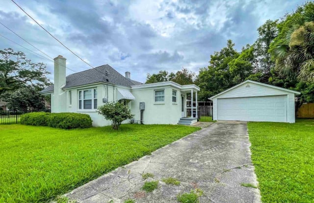 1221 Hernandez - 1221 E Hernandez St, Pensacola, FL 32503