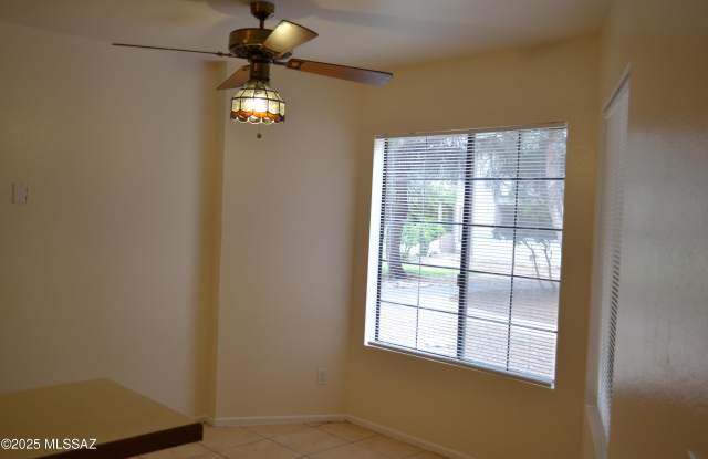 1692 W Park Wood Lane