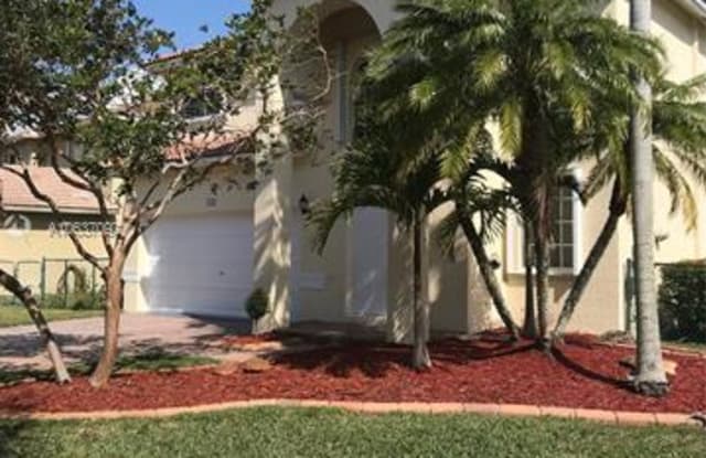 347 SW 206th Ave - 347 Southwest 206th Avenue, Pembroke Pines, FL 33029