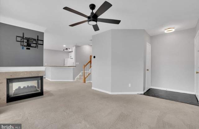 5995-B TERRAPIN PLACE unit: 301