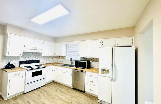 261 Dillon Dr