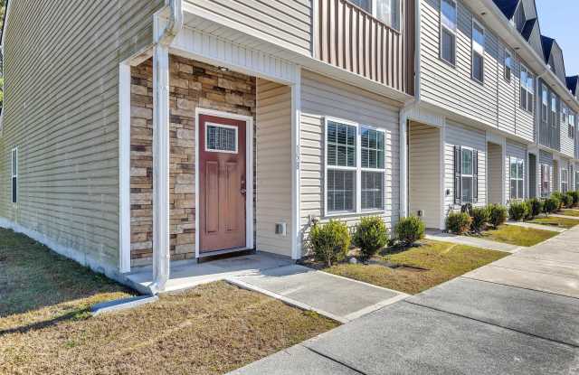 Holly Ridge End Unit Town Home Available!