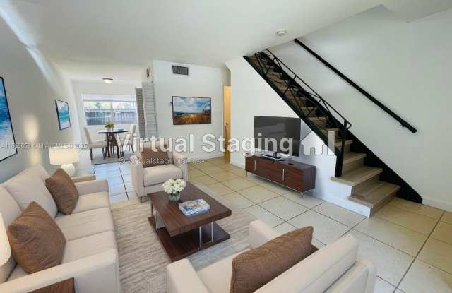 Photo of 825 NW 46th Ave