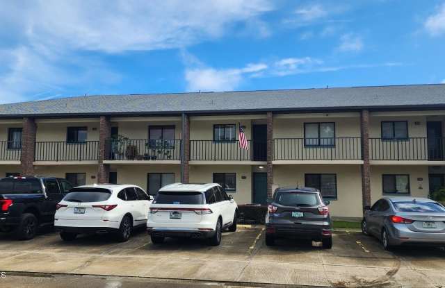 100 Canebreakers Drive unit: 103