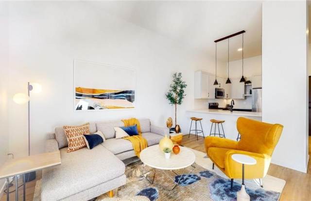 650 Portland Avenue S