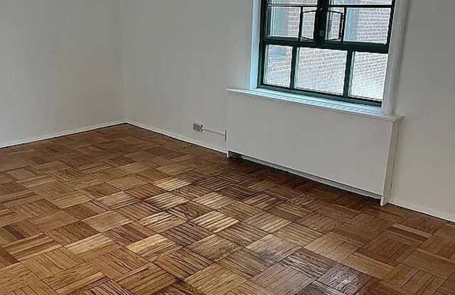 Photo of 1491 West Ave