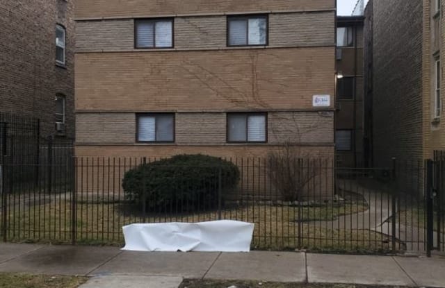 8141 s ingelside 1 - 8141 South Ingleside Avenue, Chicago, IL 60619