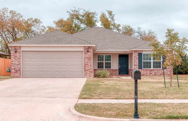 1825 W Antler Way - 1825 West Antler Way, Mustang, OK 73064