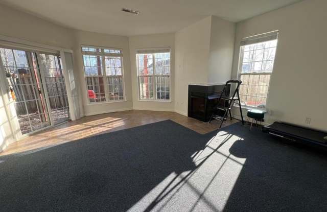 4244 LA MAURICIE Loop