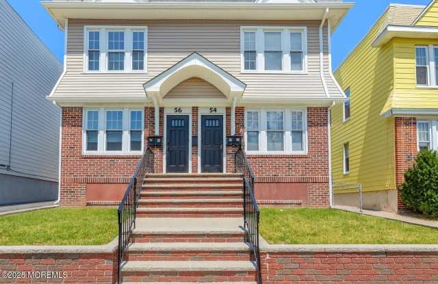 56 Lindsley Place unit: 2