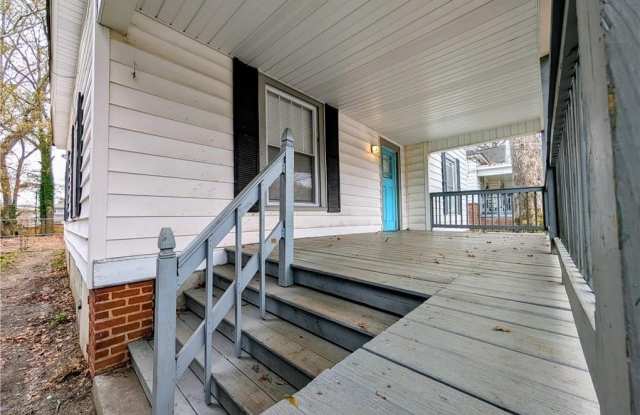 1716 Thompson Avenue