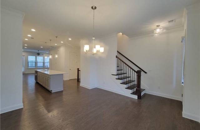 1229 Bocking Way - 1