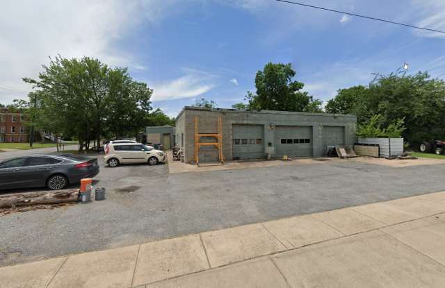 Photo of 430 East Brockett Street