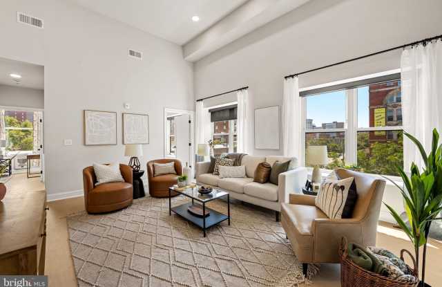600 N HOWARD Street