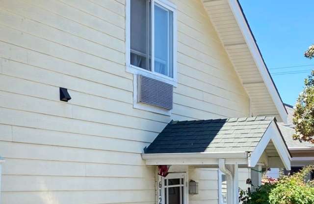 612 N. Pine St.
