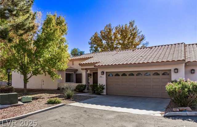 Photo of SPACIOUS 3BEDROOM SINGLE STORY TOWNHOME IN 89074