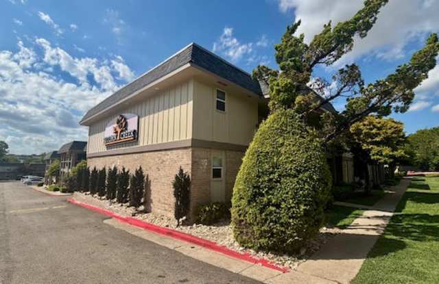 Autumn Creek Apartmenta