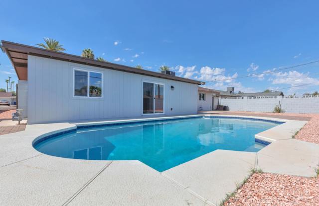 Photo of 6-Bedroom, 3-Bath Tempe Home with Private Pool Near ASU