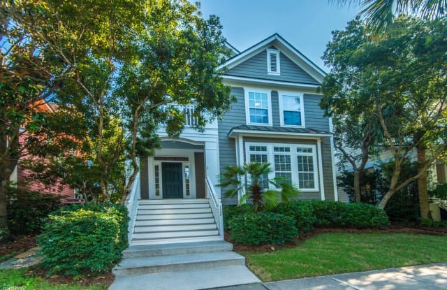 132 Etiwan Park St - 132 Etiwan Park Street, Charleston, SC 29492