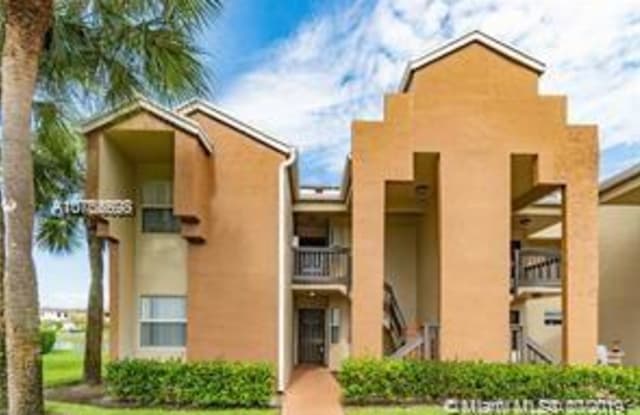 405 SW 113th Way - 405 Southwest 113th Way, Pembroke Pines, FL 33025