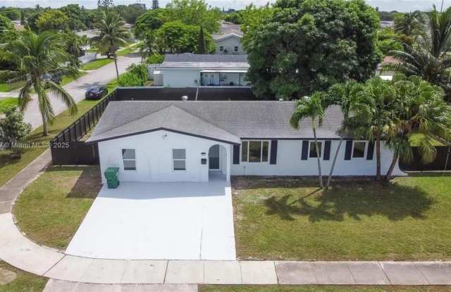 11872 SW 196th Terrace