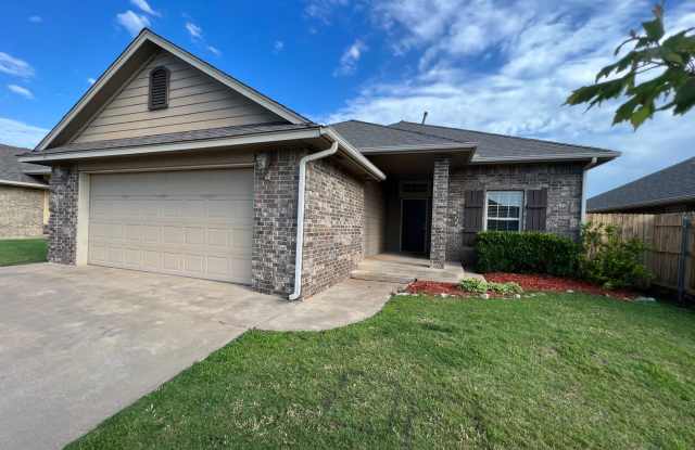 4 Bed 2 Bath Edmond Schools! Don't Miss Out On This Home! - 2417 Northwest 193rd Street, Oklahoma City, OK 73012