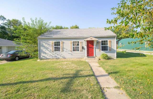 Adorable 2 bedroom home - 1507 West Worley Street, Columbia, MO 65203