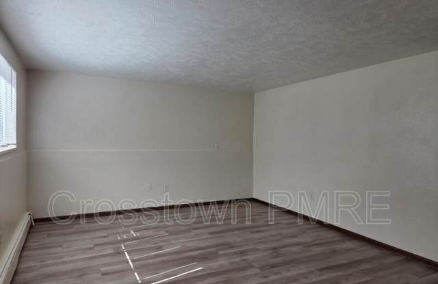 1012 North Van Buren Avenue - 2