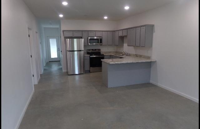 41 A Green Valley Loop