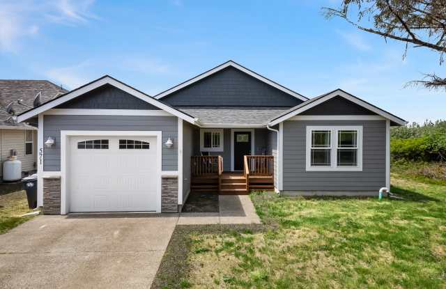 571 Puffin Avenue Northeast