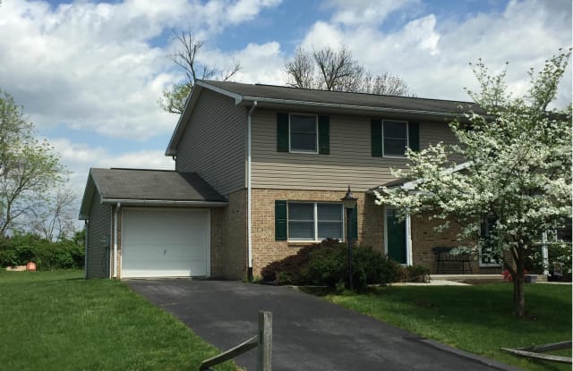 14786 SHERWOOD DRIVE - 14786 Sherwood Drive, State Line, PA 17225