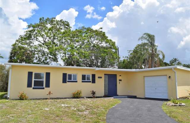 Photo of 21572 EDGEWATER DRIVE