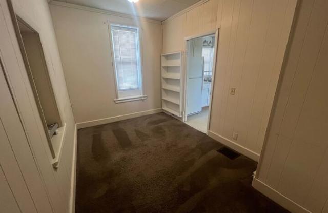 Photo of 310 South Simon Street - 2