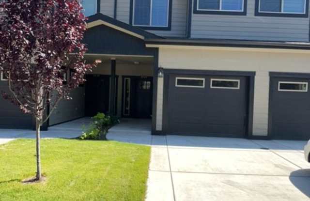 Photo of 2BED 2.5 BATH-NEWLY BUILT TOWNHOME IN A QUIET NEIGHBORHOOD