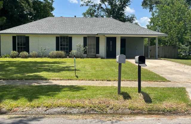 CHARMING 3-BEDROOM HOME FOR RENT IN ZACHARY, LA