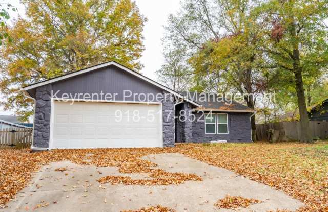 3 Bed | 2 Bath | Broken Arrow
