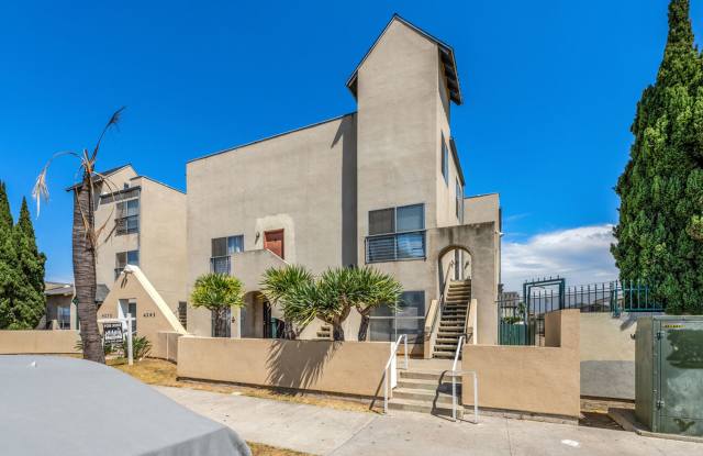 CITY HEIGHTS LOVELY 2 BD, 2 BA, RENOVATED. CLOSE TO YMCA, SCHOOLS