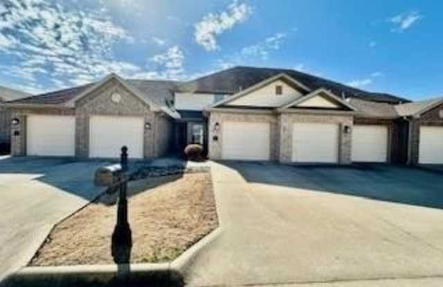 6613 Valley View  RD