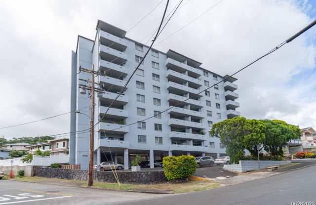 Photo of 2bd/1ba/1parking in Kamehameha Towers
