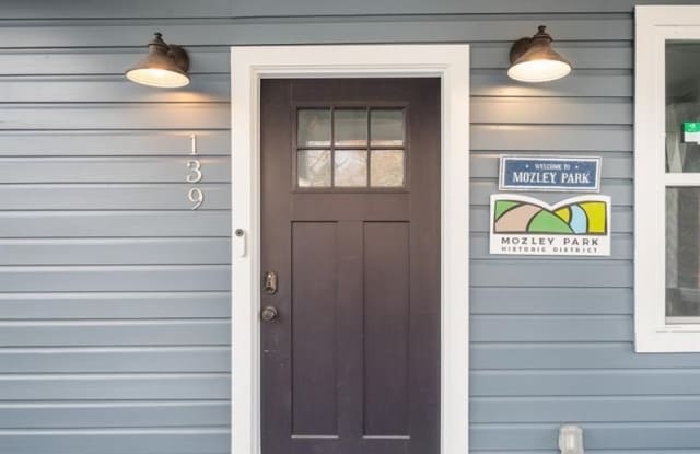 139 Laurel Avenue SW