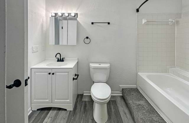 Hickory Creek Apartment Homes