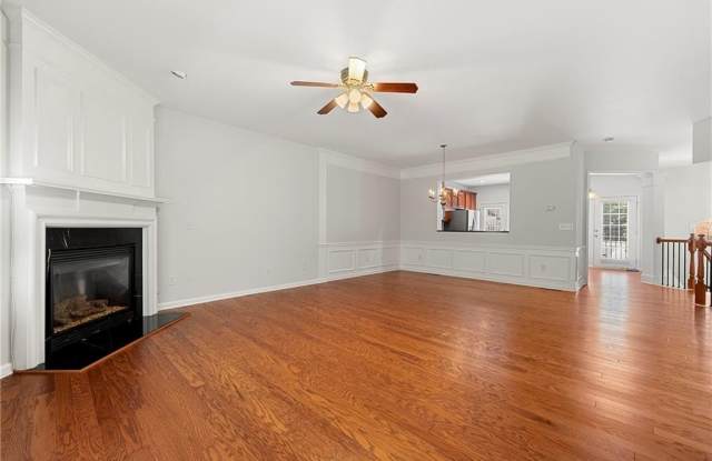 2798 Loftview Square