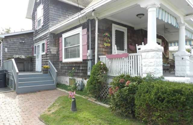 100 Columbia Avenue unit: Winter