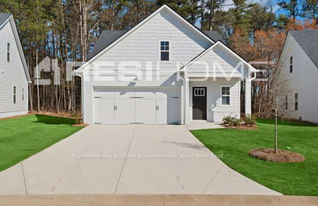 Photo of 396 Soldiers Pathway