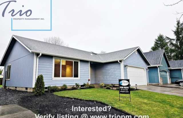 653 Terra Linda St