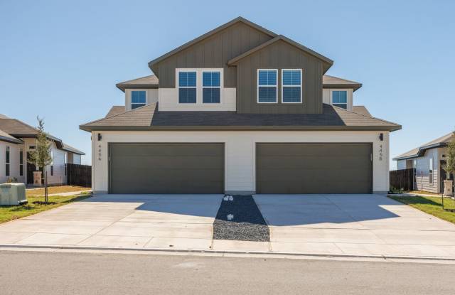 4 Weeks Free!!! Brand New Modern Duplex in Buda with Premium Finishes and Spacious Yard!