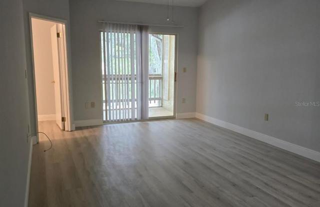 3205 SABAL PALMS COURT